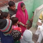 Community awareness on VBD during H.H visit at slum sushil Nagar PC-Soniya FHI-EMBED-HEALTH department -Agra 03.01.2024