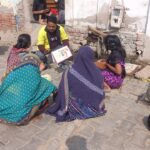 Community awareness for appropriate behaviour of Dengue and Malaria during HH visit at Slum Nagla Parsoti PC- Vipin FHI-EMBED-Health Dept, Agra. 02-02-2024