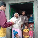 Community awareness for appropriate behaviour of Dengue and Malaria during HH visit at Slum Shochalay wali gali PC- Deependra FHI-EMBED-Health Dept, Agra. 05-02-2024