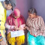Malaria testing through RDT Kit By Asha during UHND visit at Slum telipada PC- pulkit FHI-EMBED-Health Dept, Agra. 07-02-2024