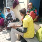 Community awareness for appropriate behavior of Dengue and Malaria during HH visit at Slum Bheem Nagar PC- Rajesh FHI-EMBED-Health Dept, Agra. 02-03-2024