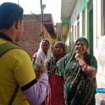 Community awareness for appropriate behavior of Dengue and Malaria during HH visit at Slum Sauchalay wali gali PC- Deependra FHI-EMBED-Health Dept, Agra. 04-03-2024