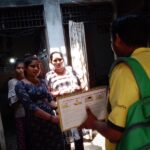 Community awareness for appropriate behavior of Dengue and Malaria during HH visit at Slum Prem Nagar PC-Bhupendra FHI-EMBED-Health Dept, Agra. 16-04-2024