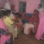 Malaria testing through RDT Kit By Asha during UHND visit at Slum neem darwaja PC- geeta ramani FHI-EMBED-Health Dept, Agra. 28-03-2024