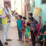 Community awareness for appropriate behavior of Dengue and Malaria during HH visit at Slum Holika chauk PC- deependra FHI-EMBED-Health Dept, Agra. 28-05-2024