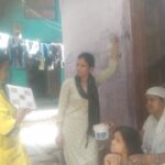 Community awareness for appropriate behavior of Dengue and Malaria during HH visit at Slum kala bhairav PC- geeta ramani FHI-EMBED-Health Dept, Agra. 31-05-2024