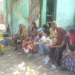 Community awareness for appropriate behavior For Dengue and Malaria during HH visit at Slum- Diwakar basti PC-Geeta FHI-EMBED-Health Dept, Agra. 10-10-2024